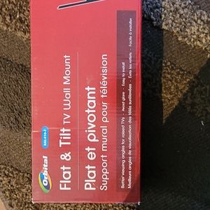 Flat and tilt TV wall mount